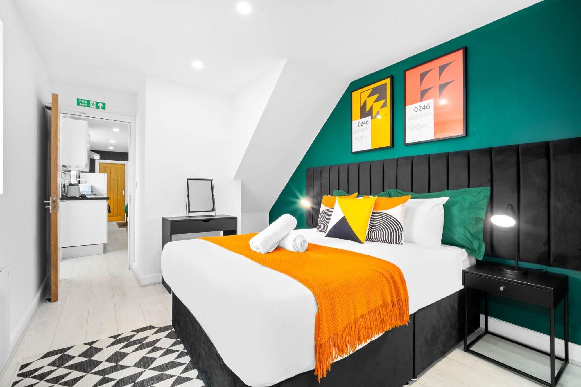 Luxury 3 Bedroom Apartment - Terrace - Near City Centre - Wifi - Smart Tv 1Mr Birmingham Buitenkant foto