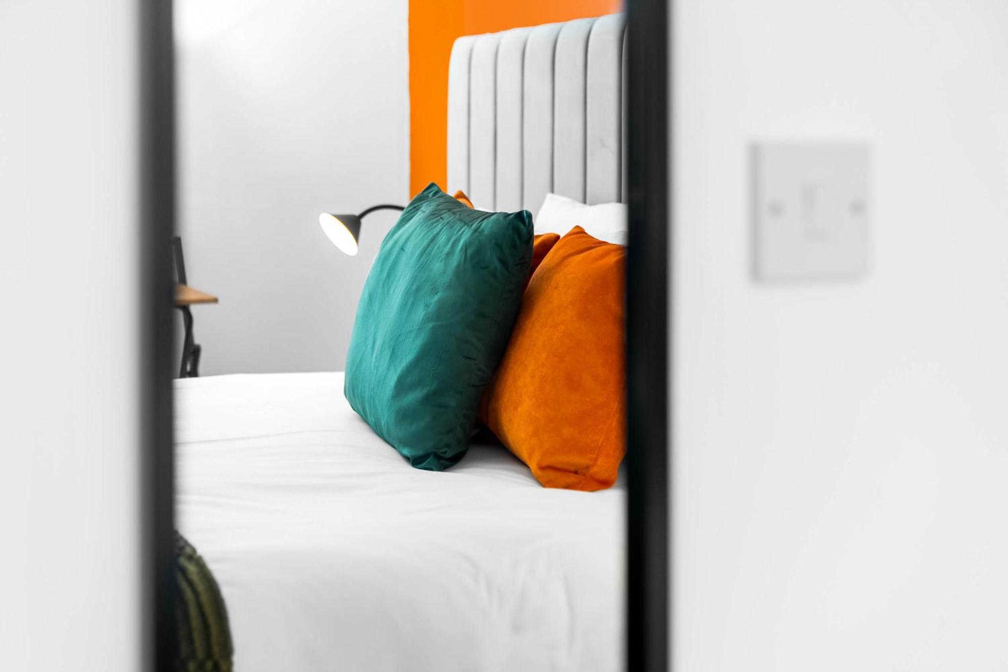Luxury 3 Bedroom Apartment - Terrace - Near City Centre - Wifi - Smart Tv 1Mr Birmingham Buitenkant foto