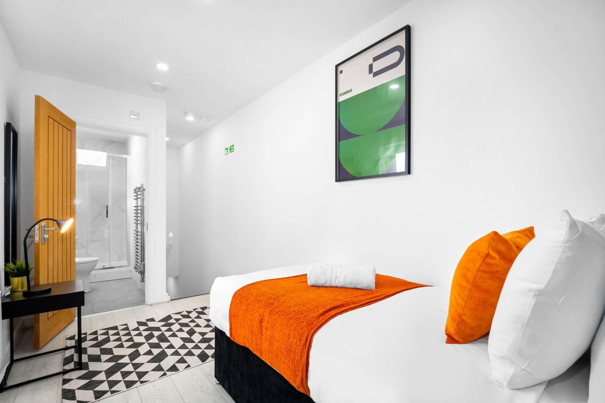 Luxury 3 Bedroom Apartment - Terrace - Near City Centre - Wifi - Smart Tv 1Mr Birmingham Buitenkant foto